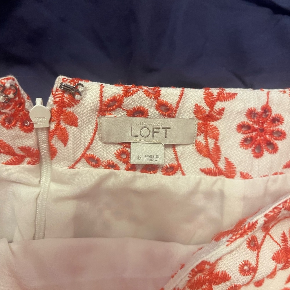 LOFT Skirt - Picture 3 of 4